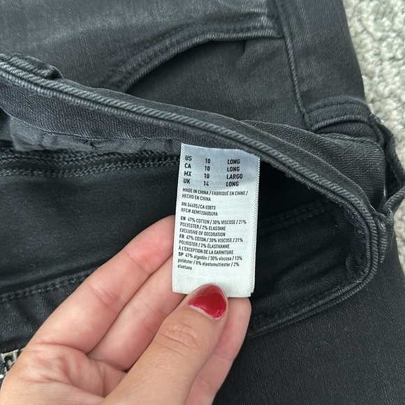 Unique Black Denim American Eagle Jeans with Fringed Bottom, Hi-Rise Jegging - Picture 7 of 7